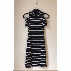 Cold shoulder ribbed stripe tee dress